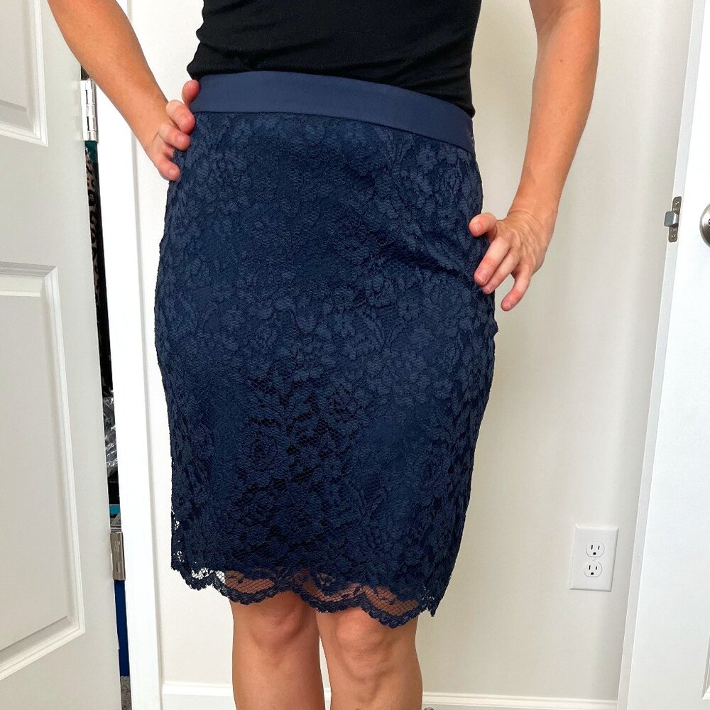 The Limited Blue Lace Pencil Skirt Size 2